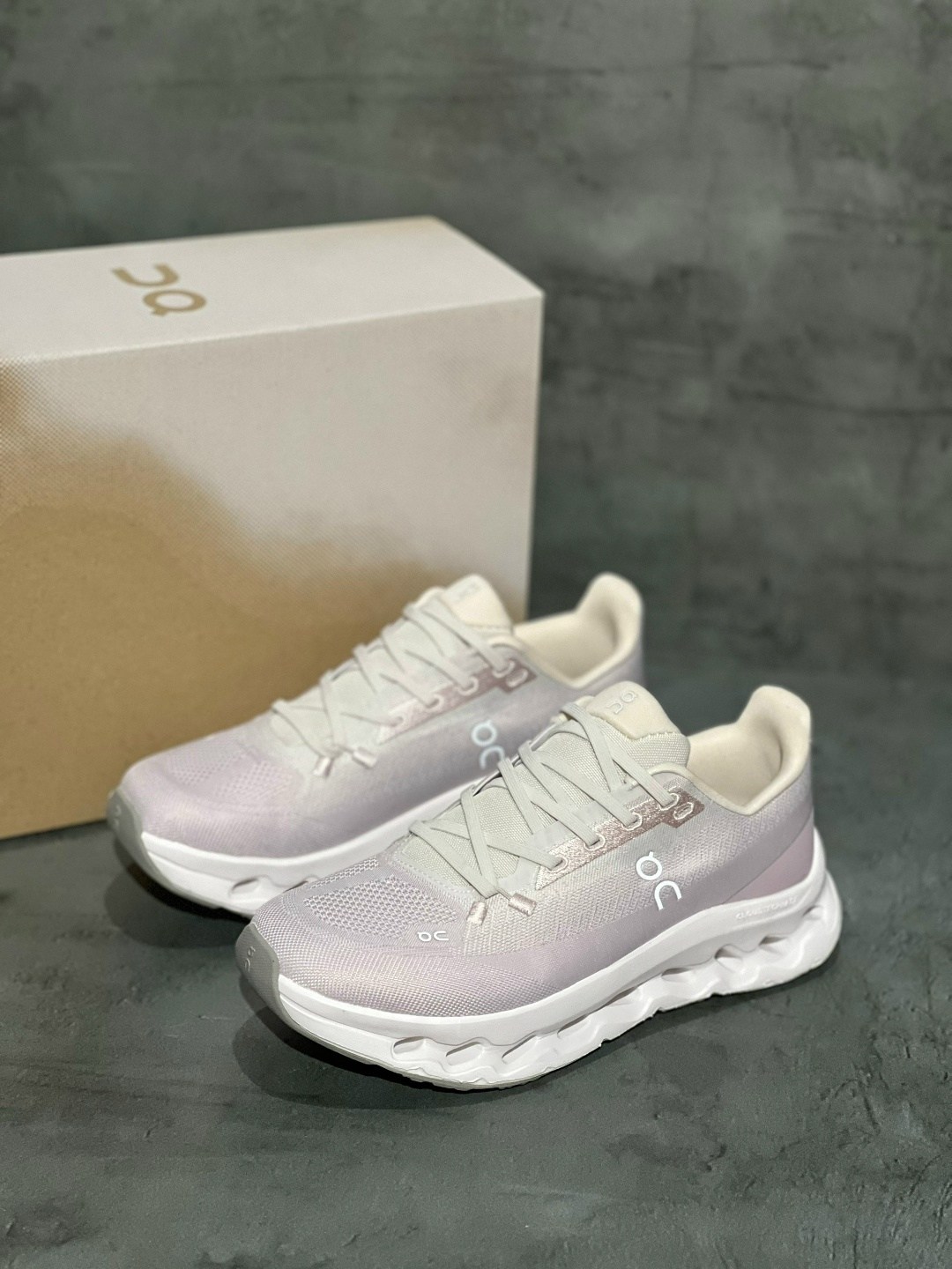 кроссовки,кроссовки cпортивные,дышащие кроссовки,спортивная ,кроссовки на массивной подошве