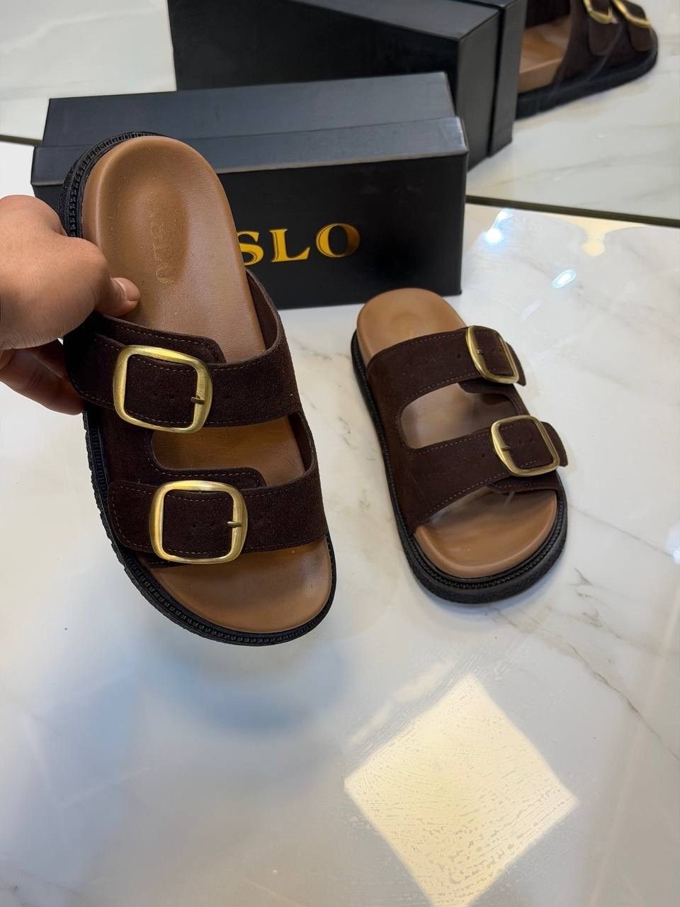 ,шлепанцы с пряжкой,модные сандалии,шлепанцы женские,модные шлепанцы