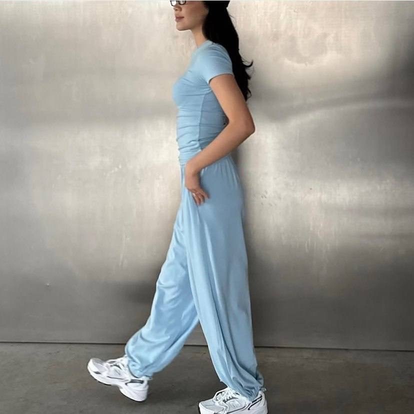 костюм женский,костюм женский повседневный,стильные наряды,брючный костюм женский,широкие брюки