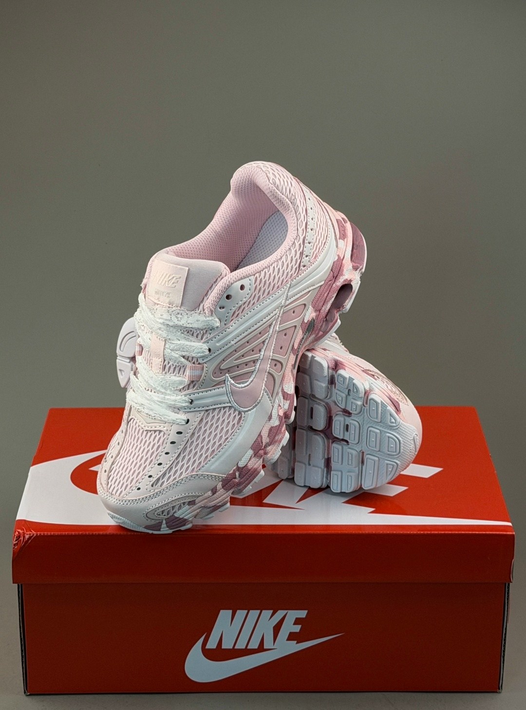 кроссовки женские nike,кроссовки nike,кроссовки женские nike initiator y2k pink,кроссовки nike initiator pink,женские кроссовки