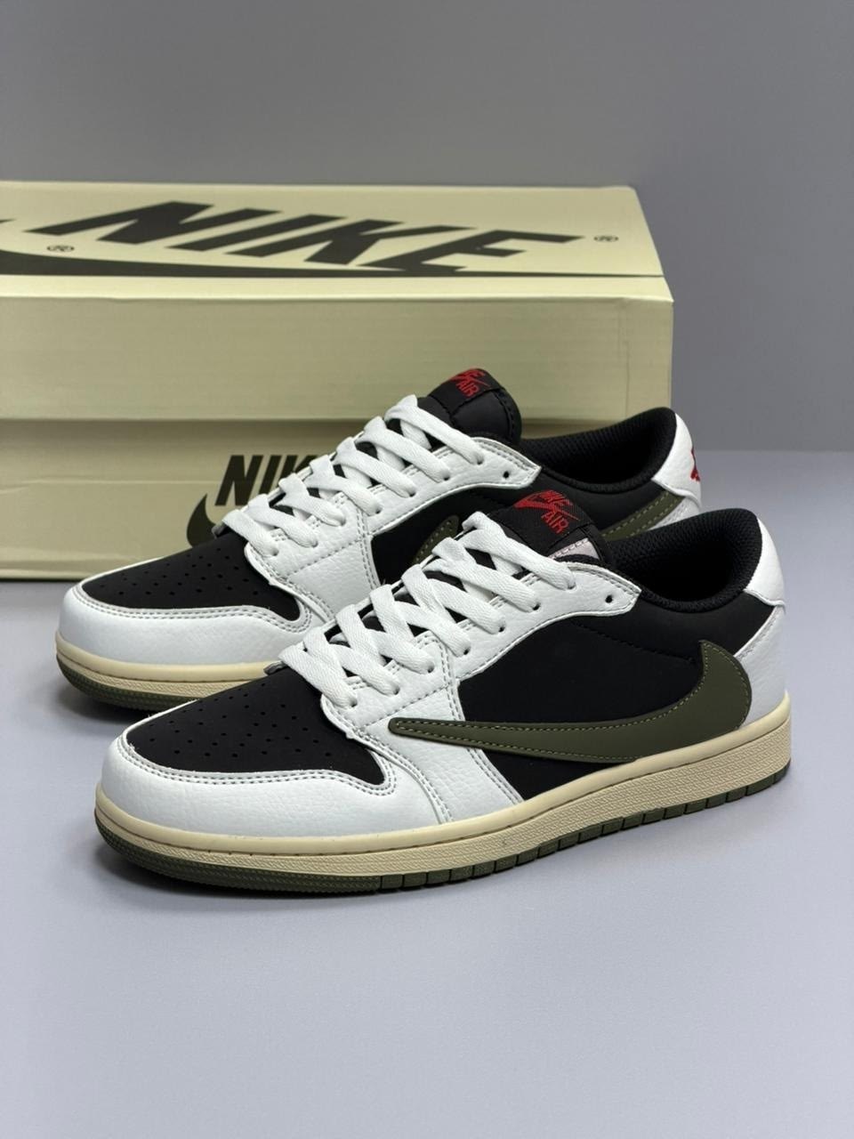 кроссовки nike air jordan 1 low travis scott,кроссовки air jordan 1 low og из коллаборации с travis scott,кроссовки nike travis scott x air jordan 1,кроссовки nike travis scott air jordan 1,кроссовки
