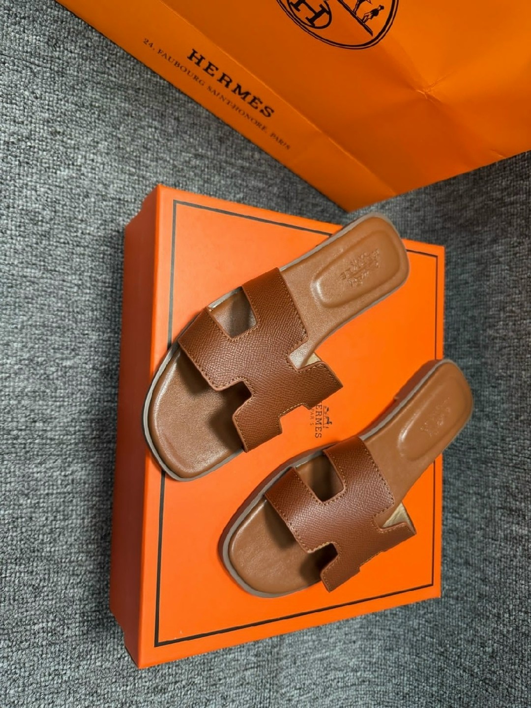 шлепанцы hermes,шлепки hermes женские,hermes шлепки черные,шлепки гермес,шлепки эрмес оригинал