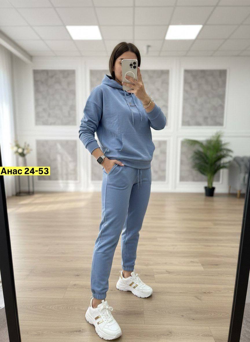 спортивные костюмы женские,cпортивный костюм женский на флисе,женский костюм на флисе,образ с зеленым спортивным костюмом,костюм на флисе