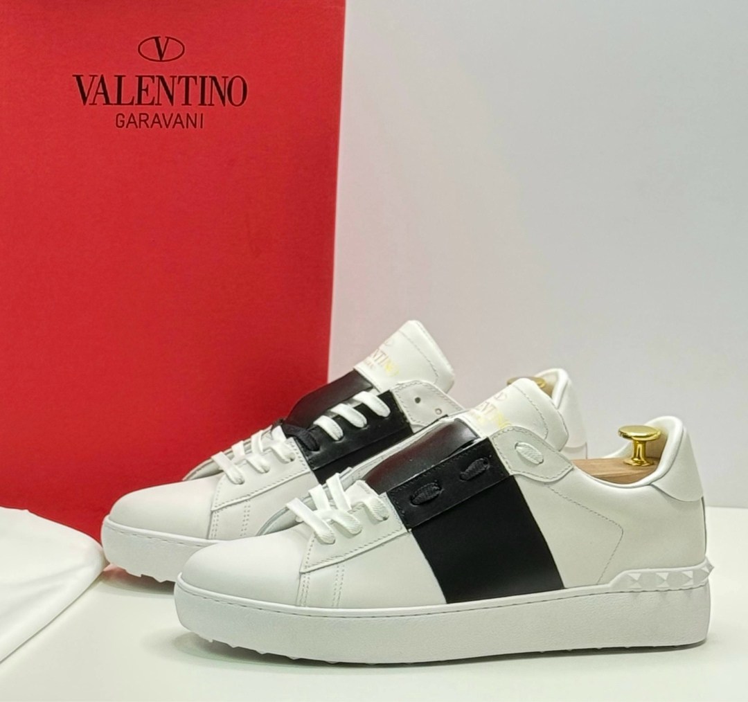 кроссовки valentino,,valentino rockstud кроссовки,кроссовки valentino garavani,кеды valentino