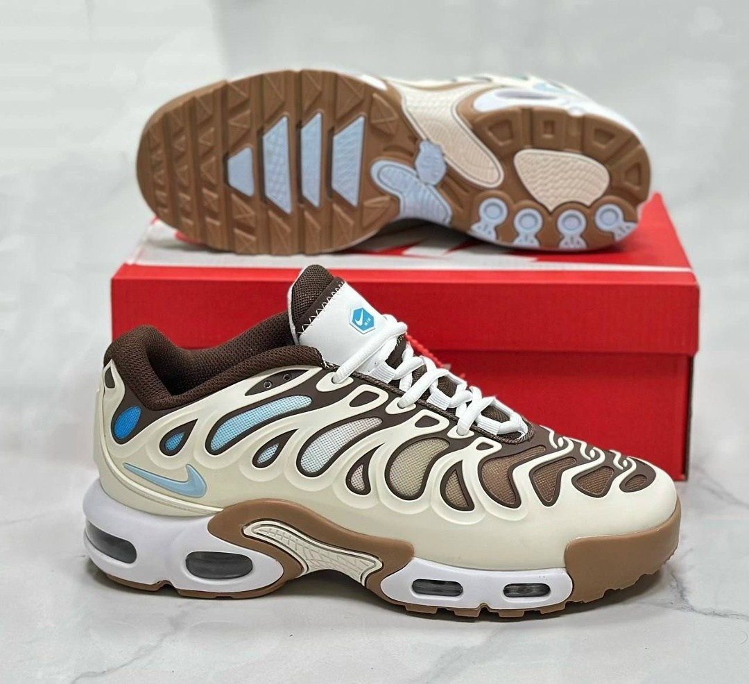кроссовки nike air max plus tn,кроссовки nike air max plus,nike air max tn plus black,кроссовки мужские nike air max plus,nike air max plus tn