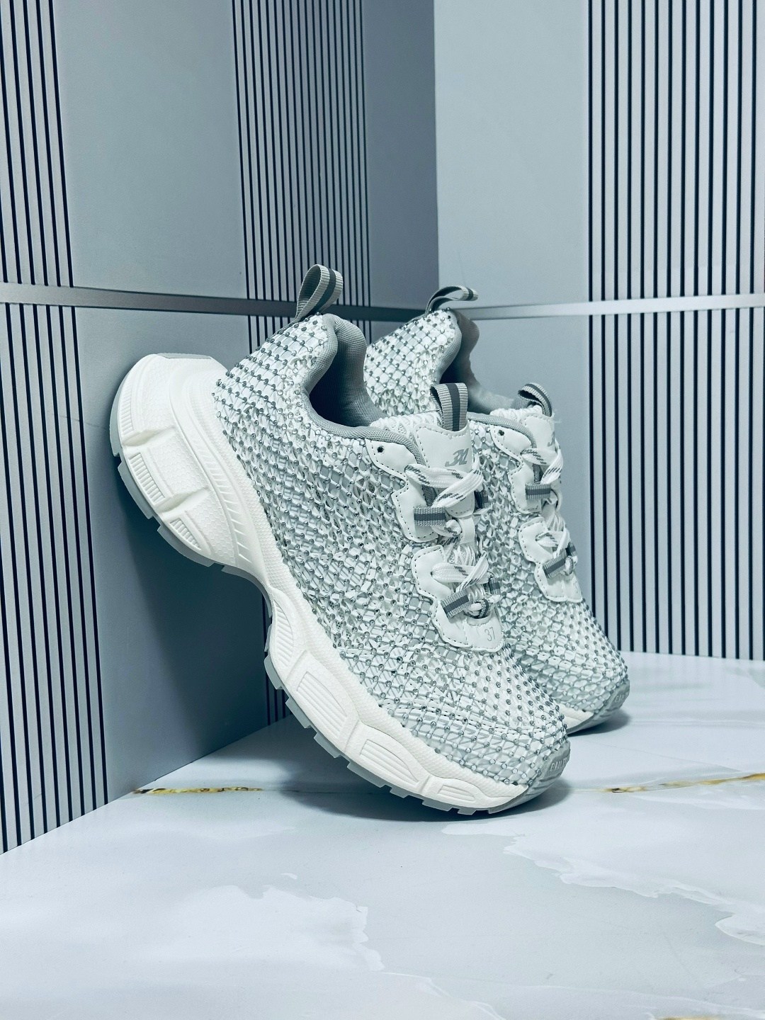 женские кроссовки,кроссовки сетчатые блестящие balenciaga,кроссовки balenciaga,кроссовки женские balenciaga,