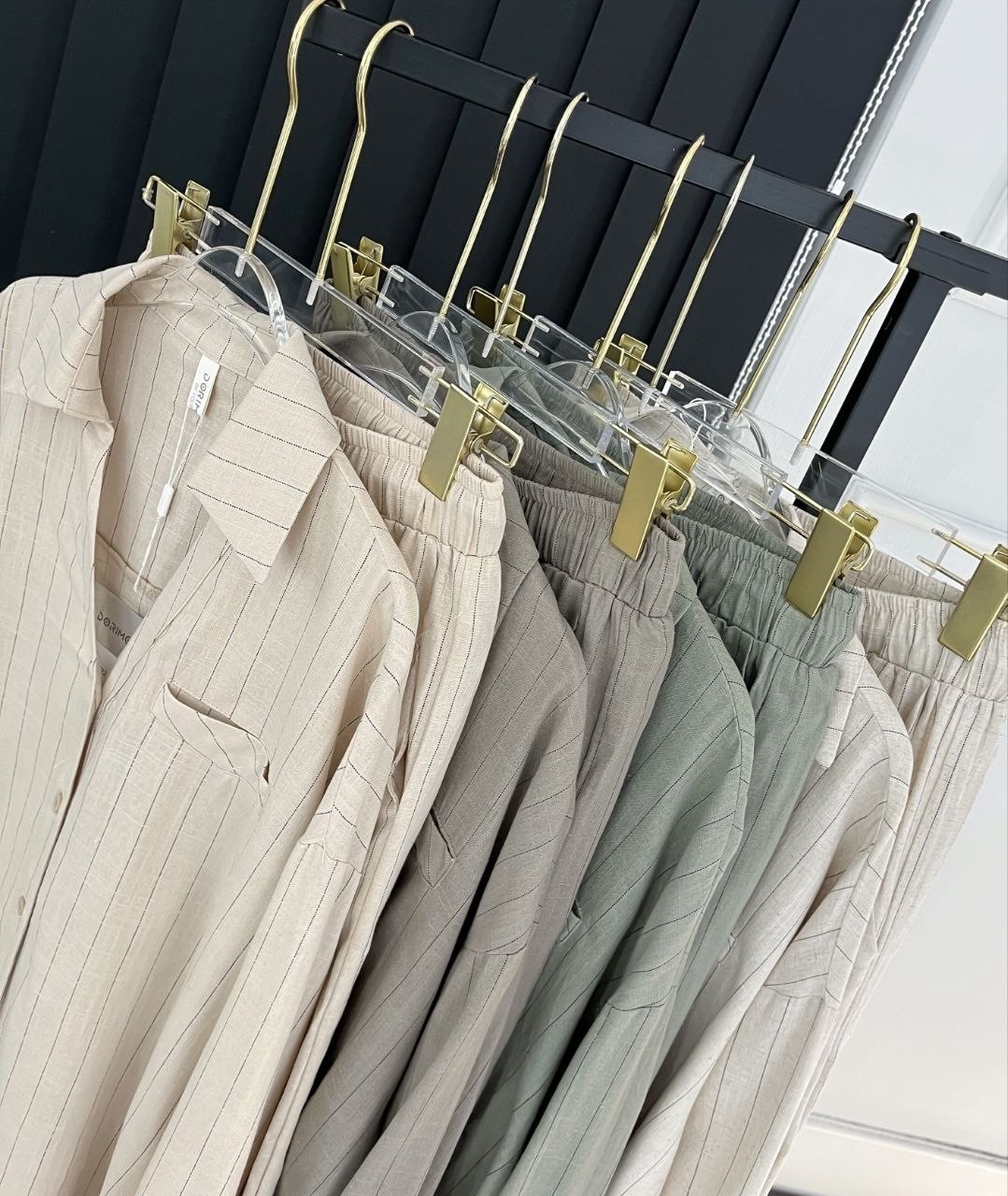 костюм повседневный,костюм женский,повседневная рубашка,рубашка и брюки,костюм