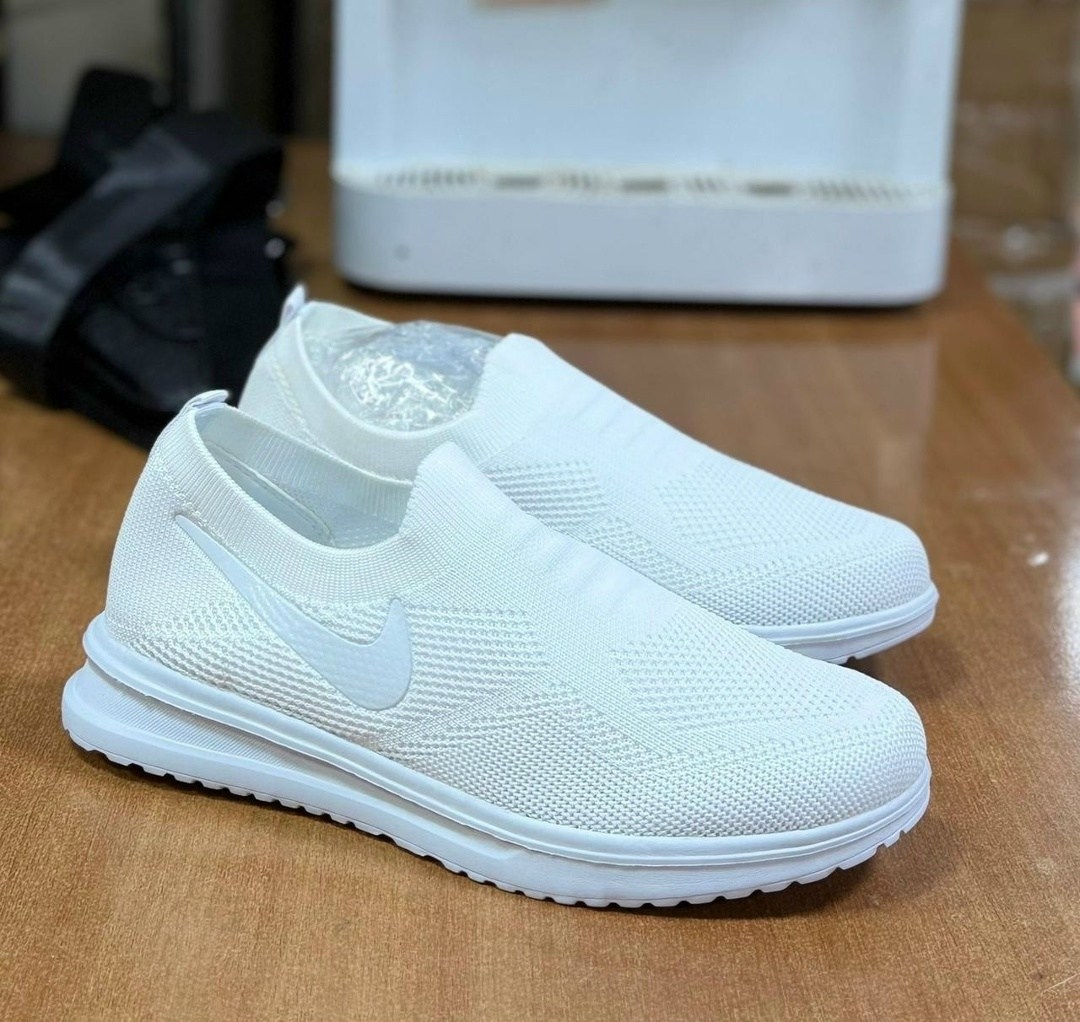 женские кроссовки,женские летние кроссовки,, с мягкой подошвой,легкие кроссовки женские без шнурков