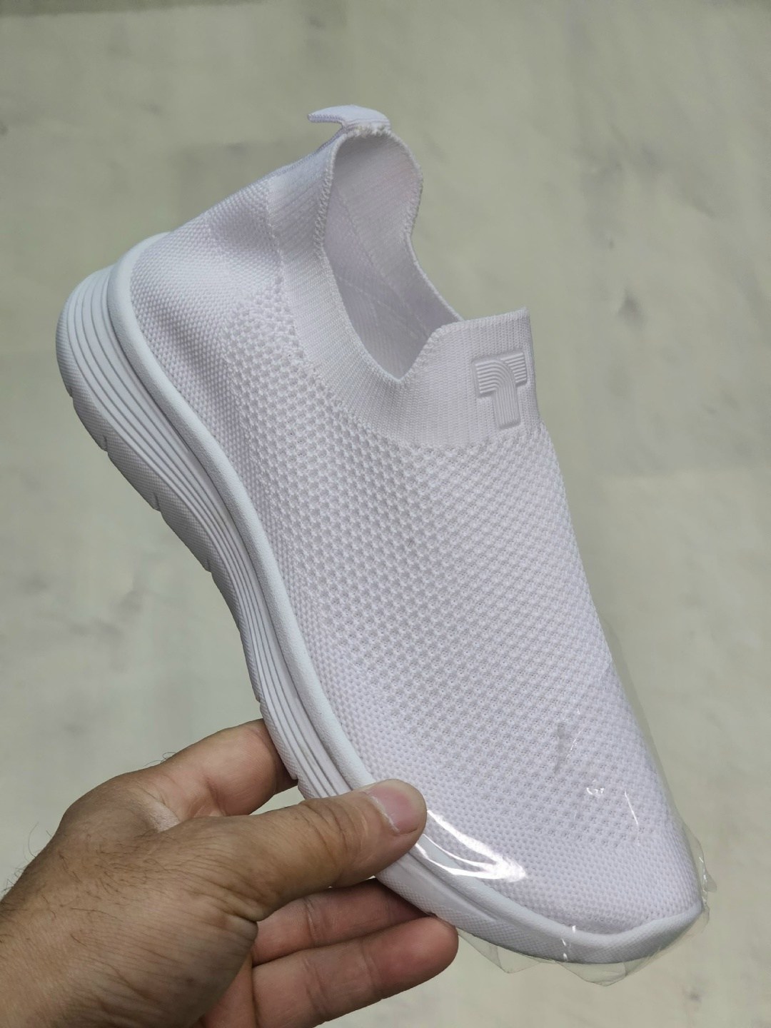 ,женские кроссовки, спортивная,женские слипоны, женская