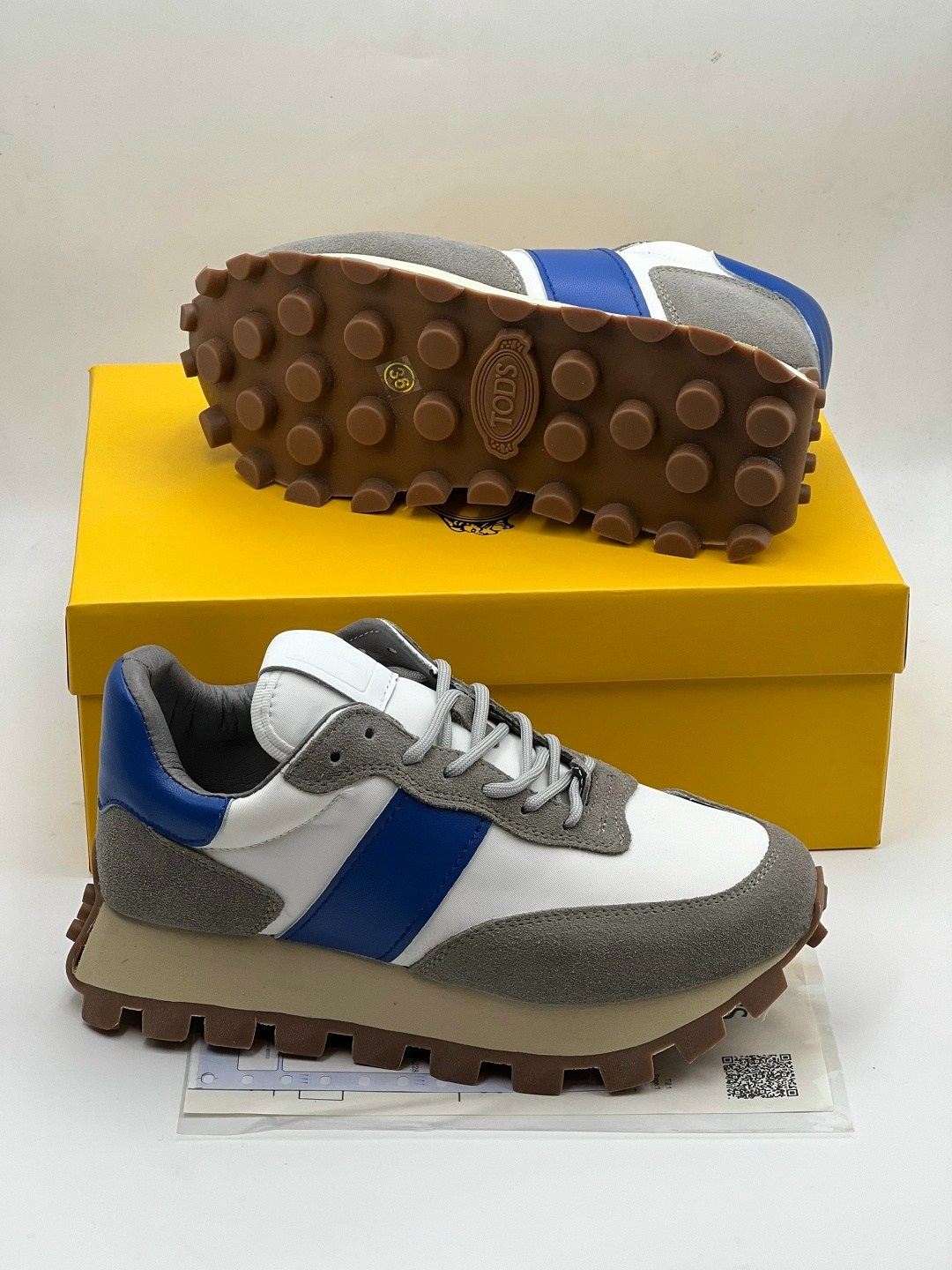 женские кроссовки,кроссовки модные,,кроссовки tod,низкие кроссовки