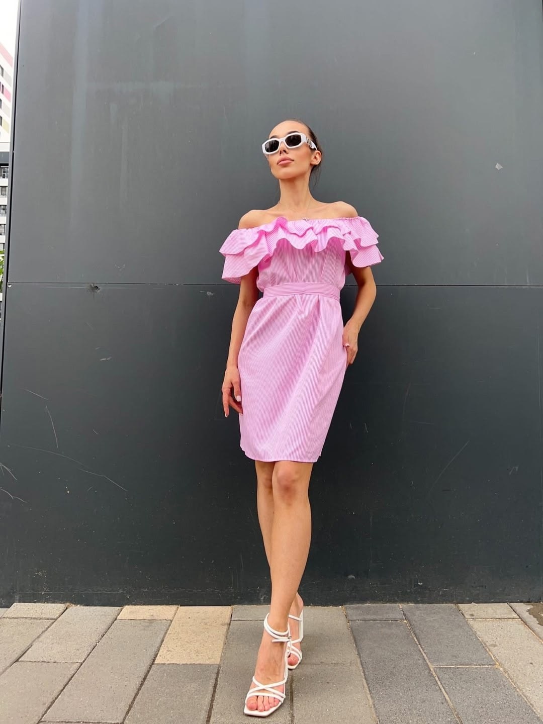 платье женское летнее с открытыми плечами,платье летнее,платье женское летнее с воланами,летние платья с оборками,платье с оборками