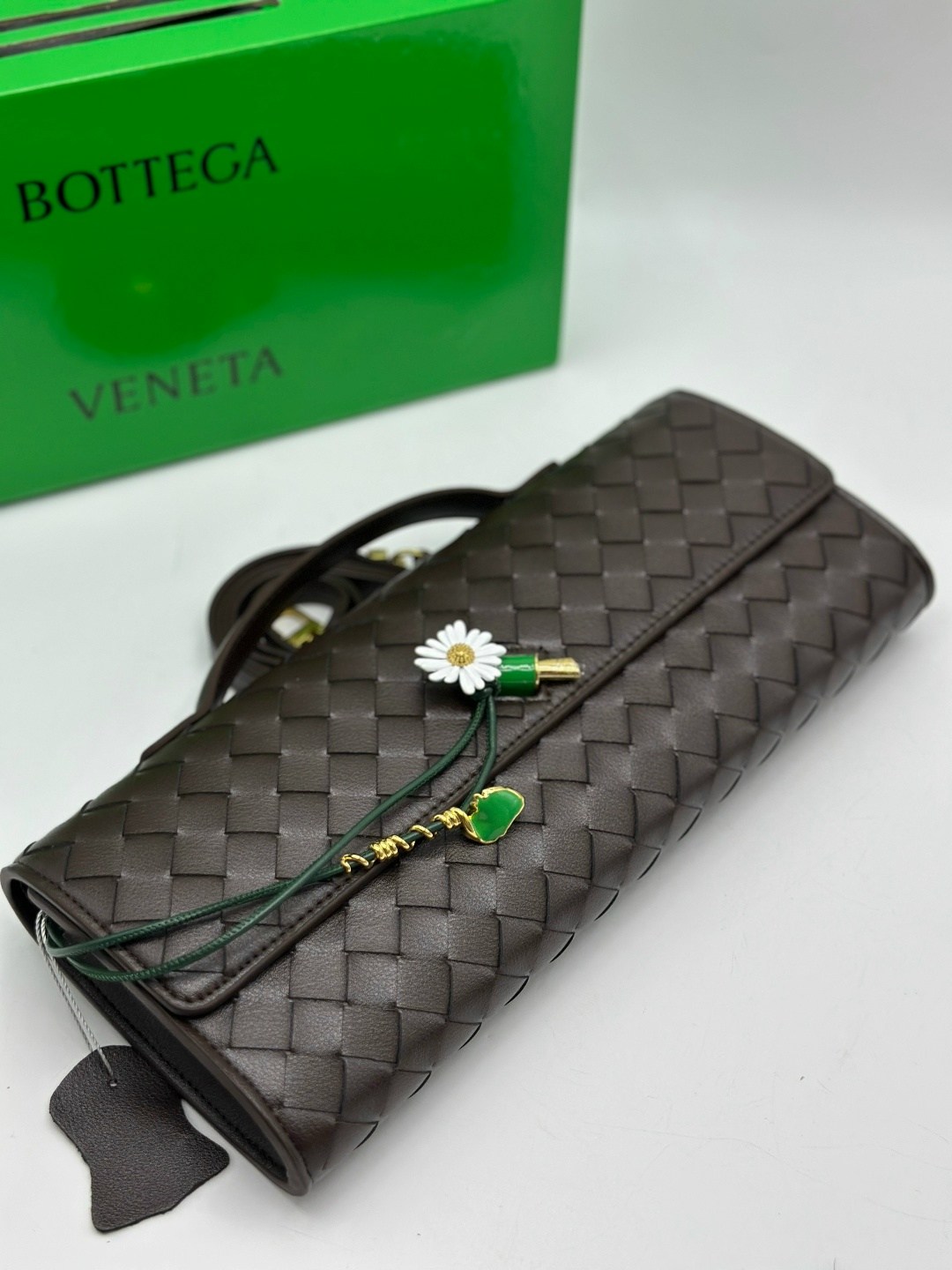 клатч bottega veneta,сумка женская bottega veneta,bottega veneta сумка,сумка bottega,женский кожаный клатч bottega veneta andiamo черный