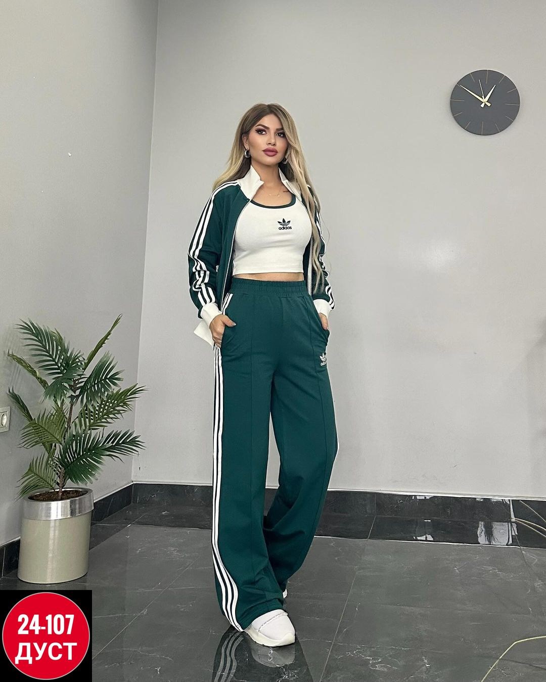 женский спортивный костюм adidas,костюм спортивный адидас,женские костюмы спортивные,спортивный костюм adidas,костюм адидас женский