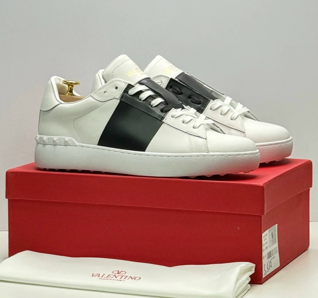 кроссовки valentino,,valentino rockstud кроссовки,кроссовки valentino garavani,кеды valentino