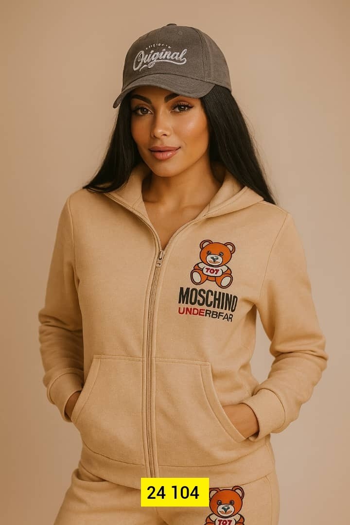 cпортивный костюм женский на флисе,спортивные костюмы женские,спортивный костюм moschino,спортивный костюм с мишкой женский,спортивные костюм