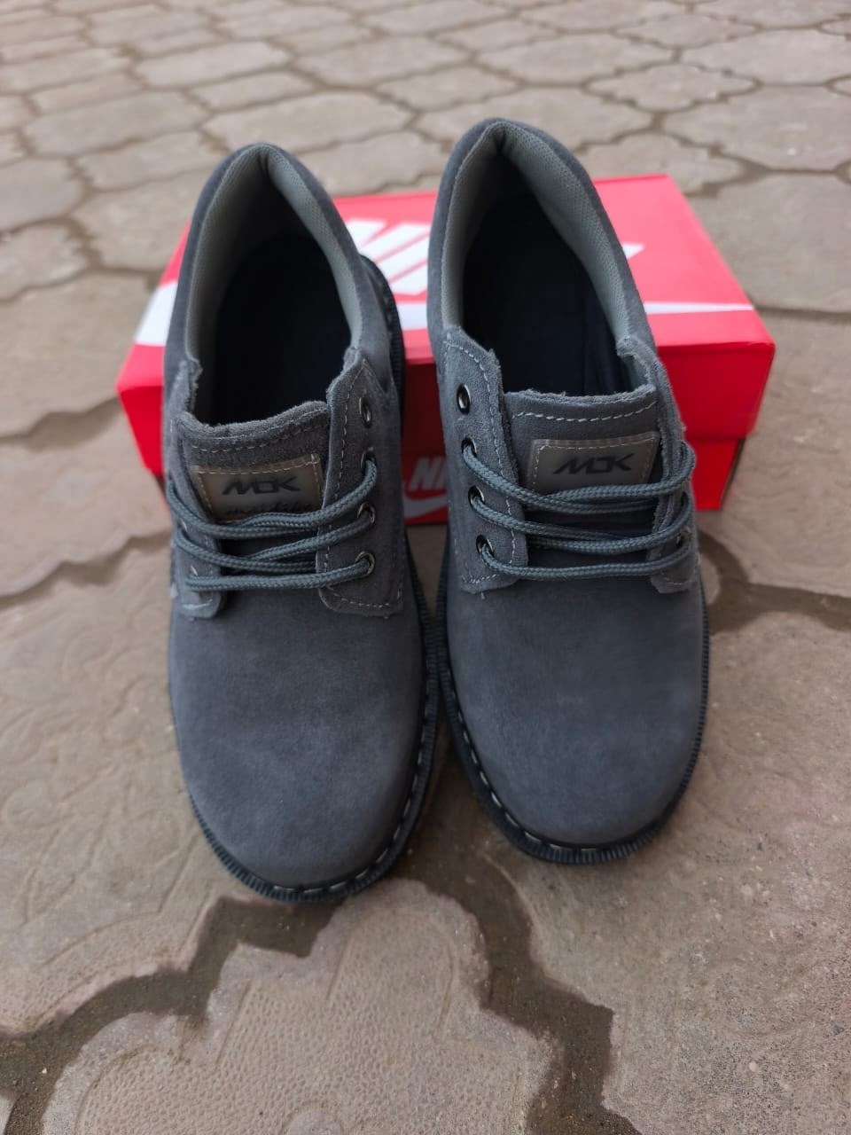 ,мужская ,мужские ботинки,обуви,ботинка