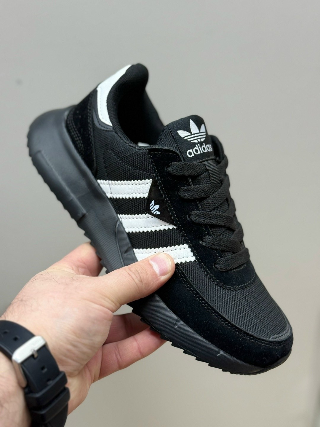 кроссовки мужские adidas,кроссовки adidas,кроссовки адидас,кроссовки adidas retropy,черные кроссовки adidas