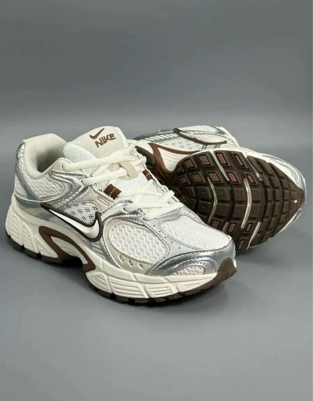 кроссовки nike,женские кроссовки nike,женские кроссовки nike v5 rnr white/brown,,кроссовки беговые женские nike hq7901-102