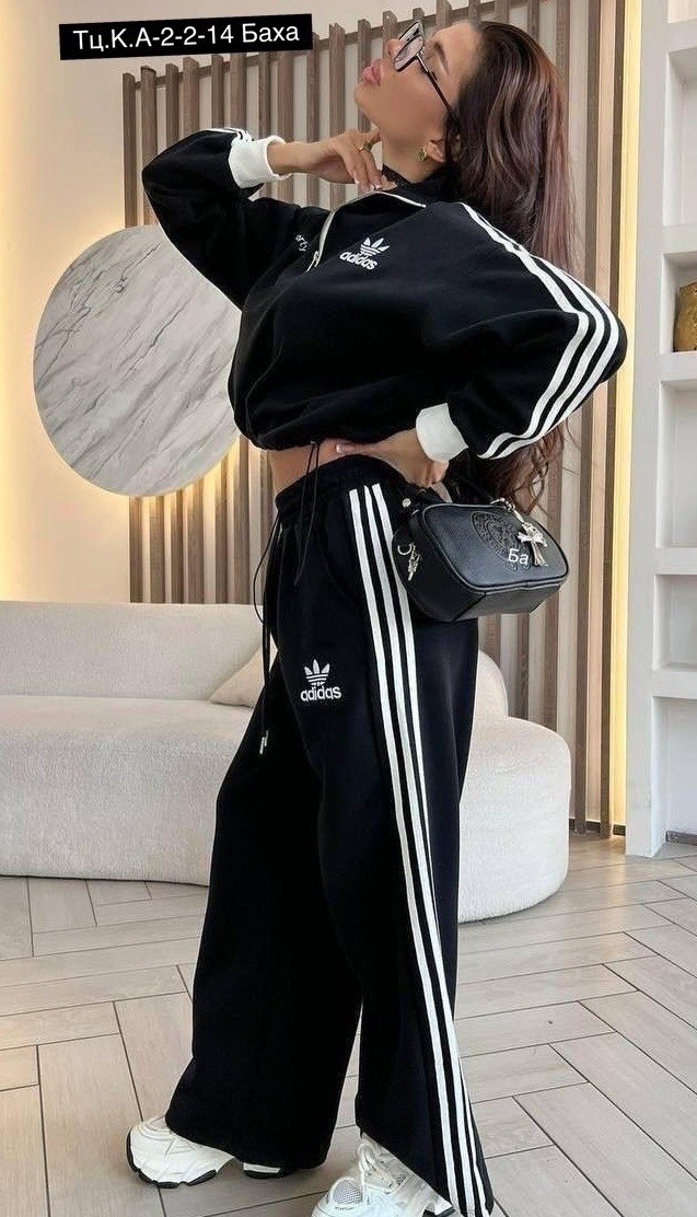 спортивный костюм адидас красный женский,красный женский спортивный костюм adidas,костюм спортивный,женский спортивный костюм,спортивные костюмы женские 2026