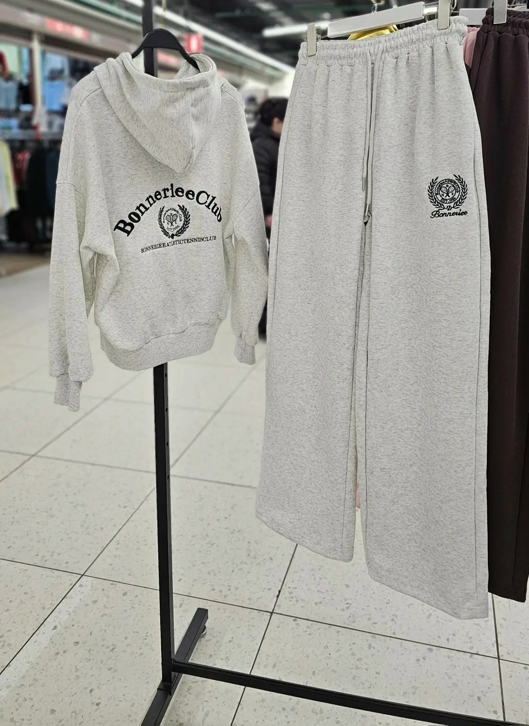 спортивный костюм женский,женские костюмы,спортивные костюмы двойка,спортивный костюм спортивные костюмы,спортивный костюм