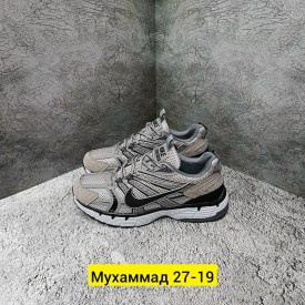 Кроссовки