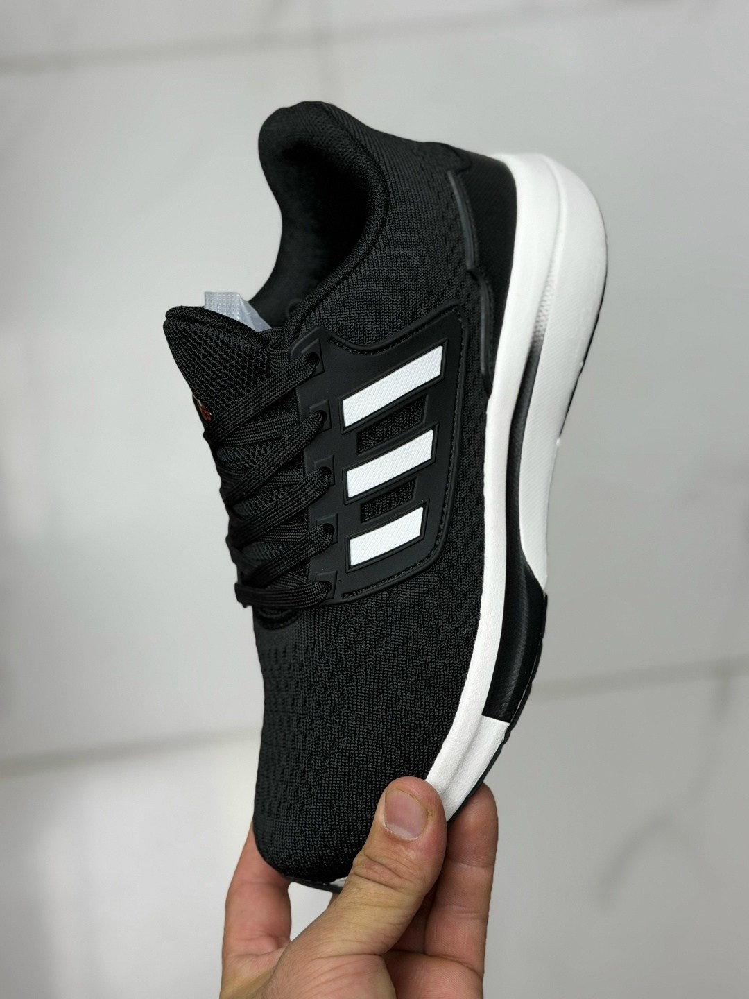 кроссовки adidas,кроссовки женские adidas,кроссовки,кроссовки мужские женские adidas,adidas ultra boost