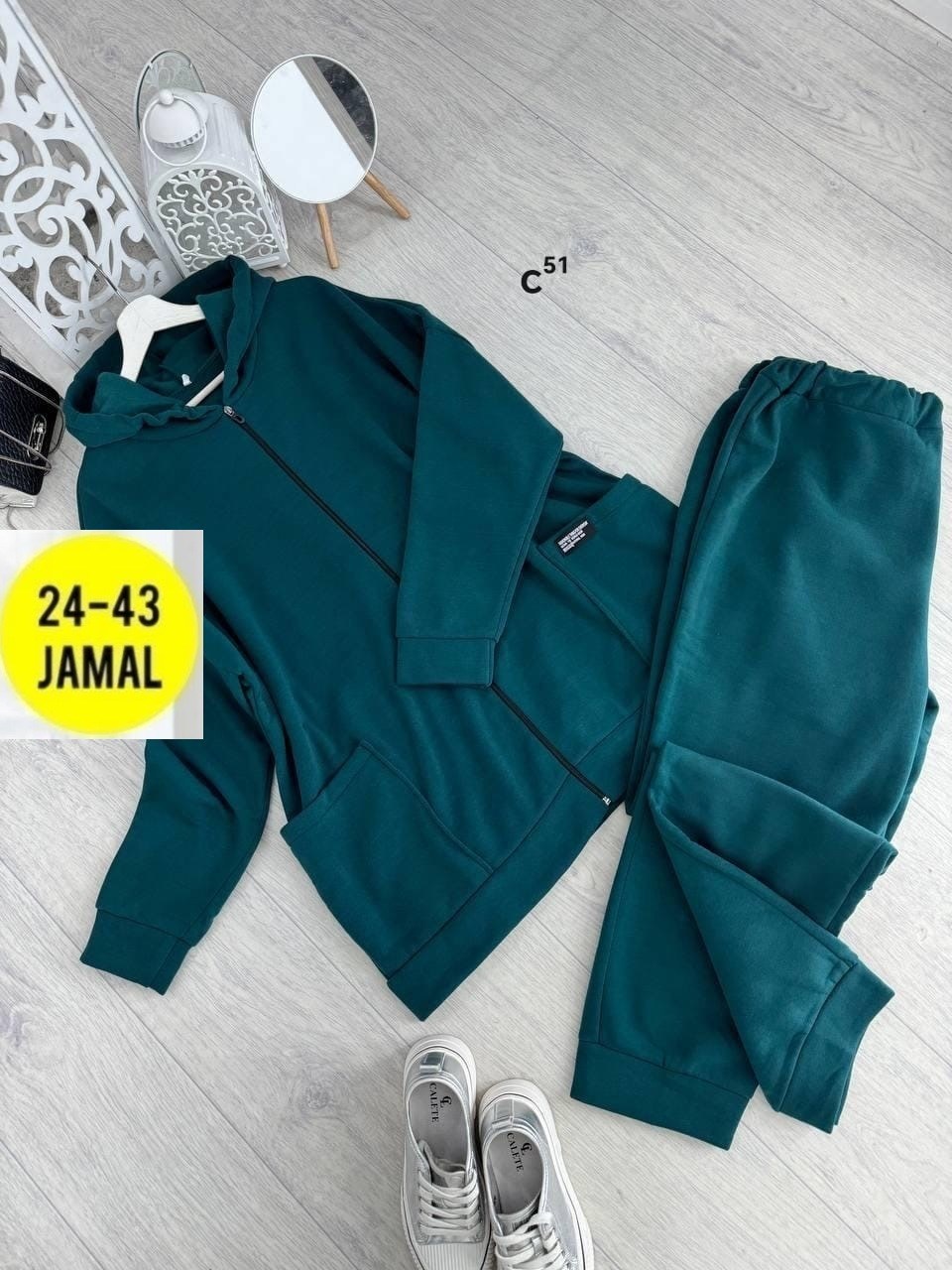 женские костюмы больших размеров,женский спортивный костюм больших размеров,женский костюм великан на флисе,женский костюм на флисе,тёплые спортивные костюмы женские больших размеров