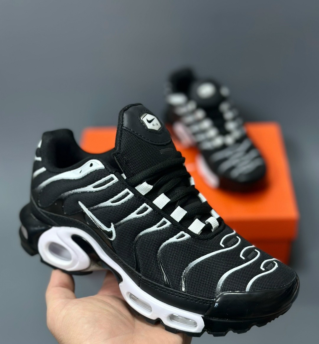 nike air max plus tn,кроссовки nike air max tn plus,nike air max plus tn black,nike air max plus,кроссовки nike air max tn plus ultra белые с серым