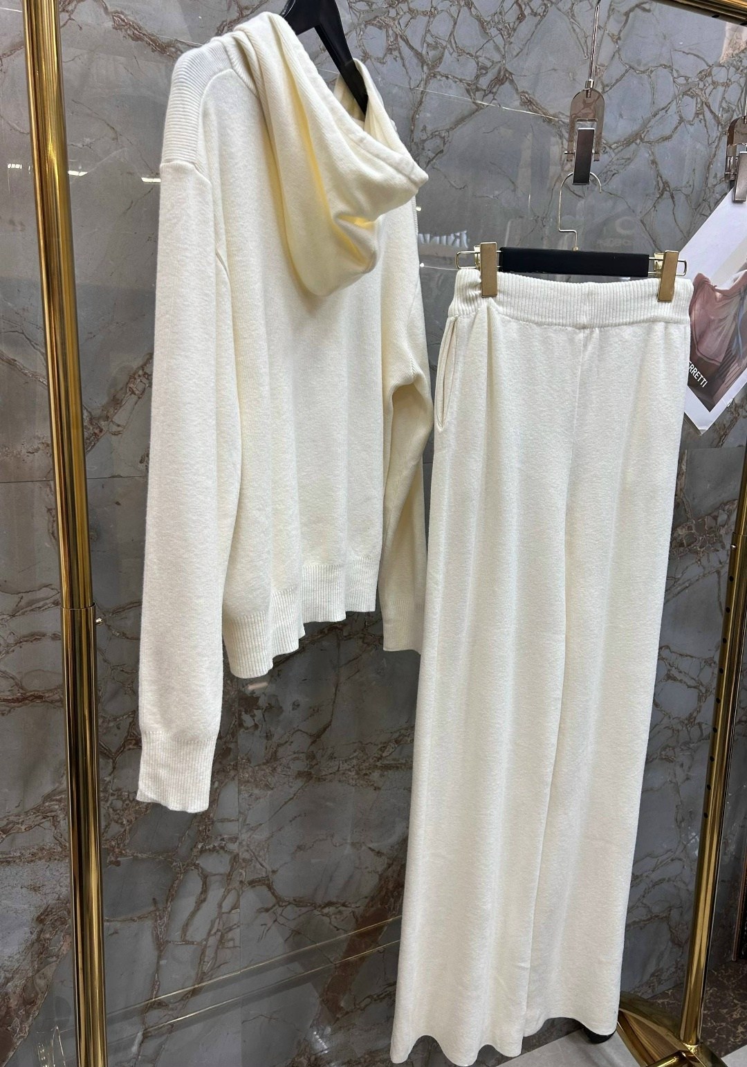 спортивные костюм,костюм на флисе,жилет бежевый,спортивные костюмы женские