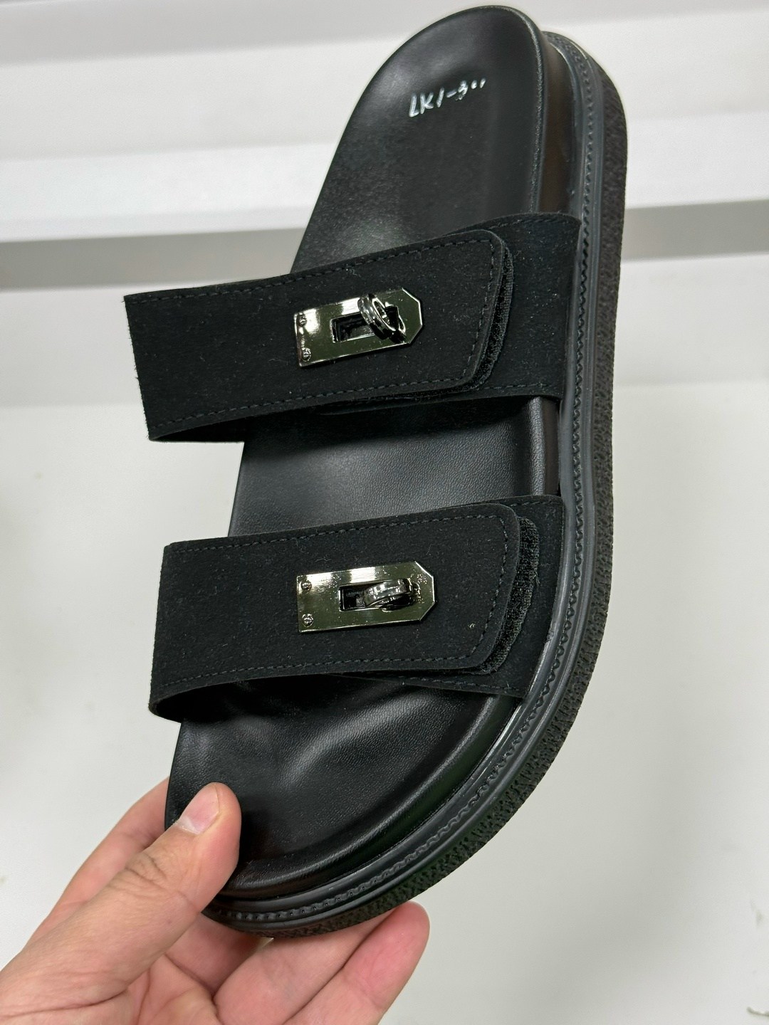 ,женские шлепанцы,сандалии с пряжкой,женские сандалии,женские шлепки