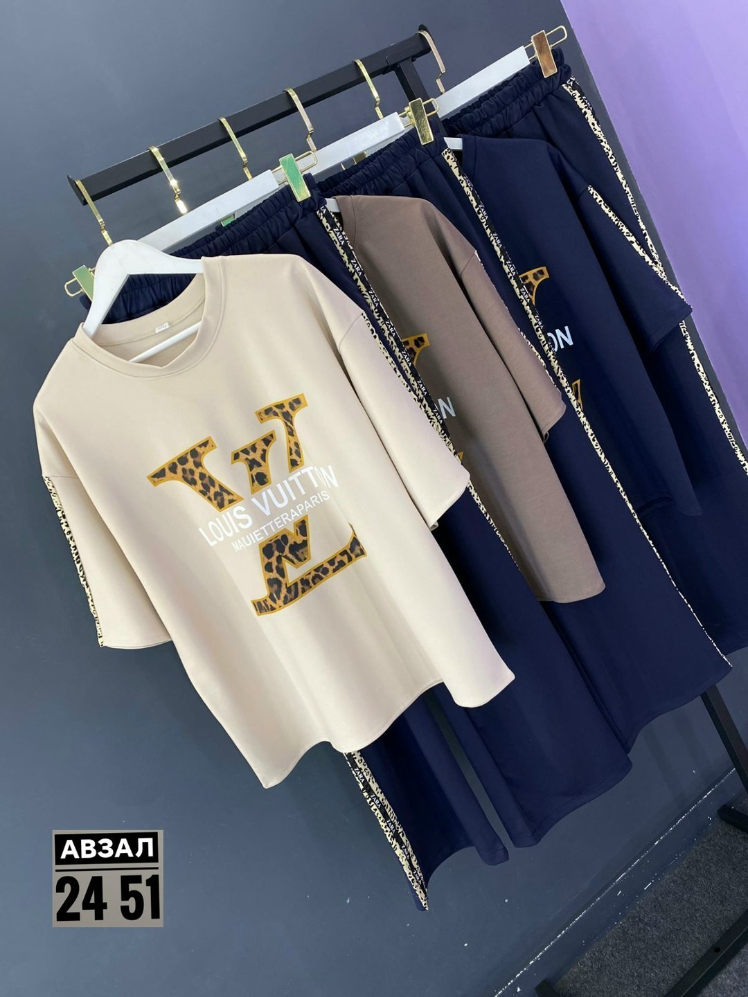 костюм двойка женская,футболки женская,женская кофта, ,женские костюмы