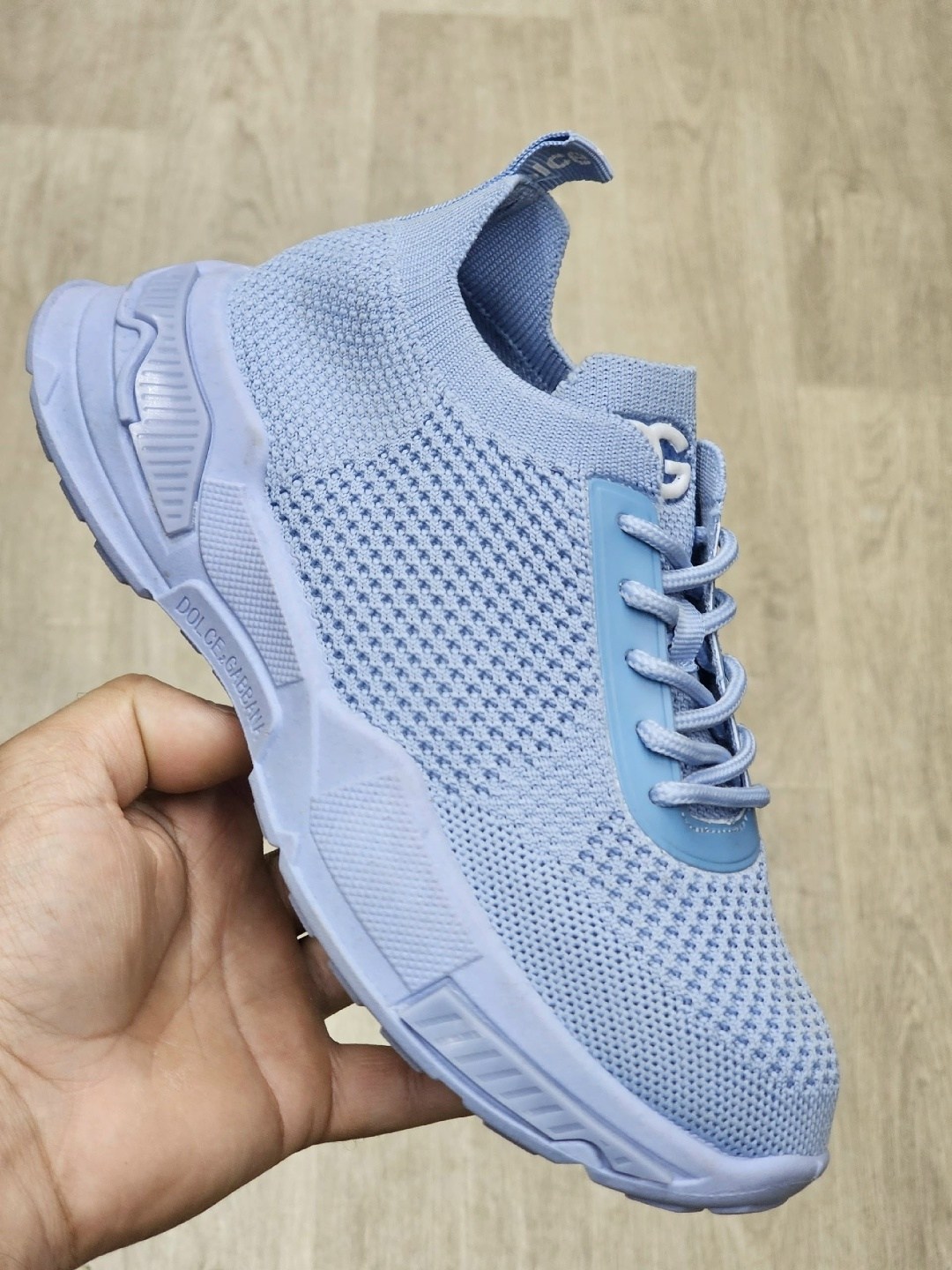 кроссовки,женские кроссовки,красные кроссовки,спортивная ,кроссовка