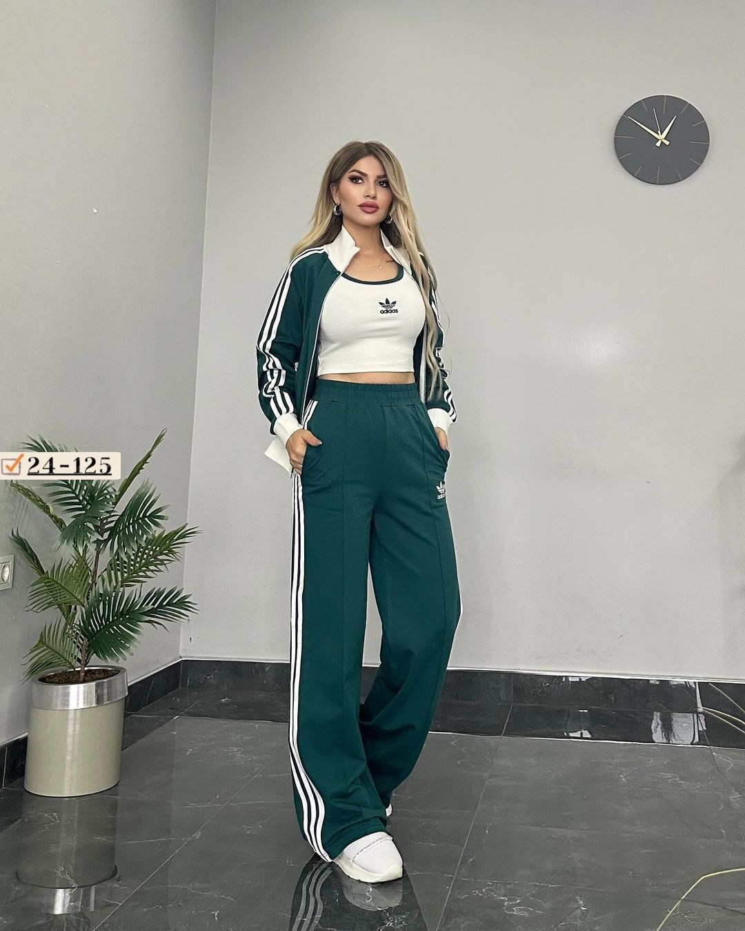 женский спортивный костюм adidas,костюм спортивный адидас,спортивный костюм adidas,женские костюмы спортивные,спортивные костюм