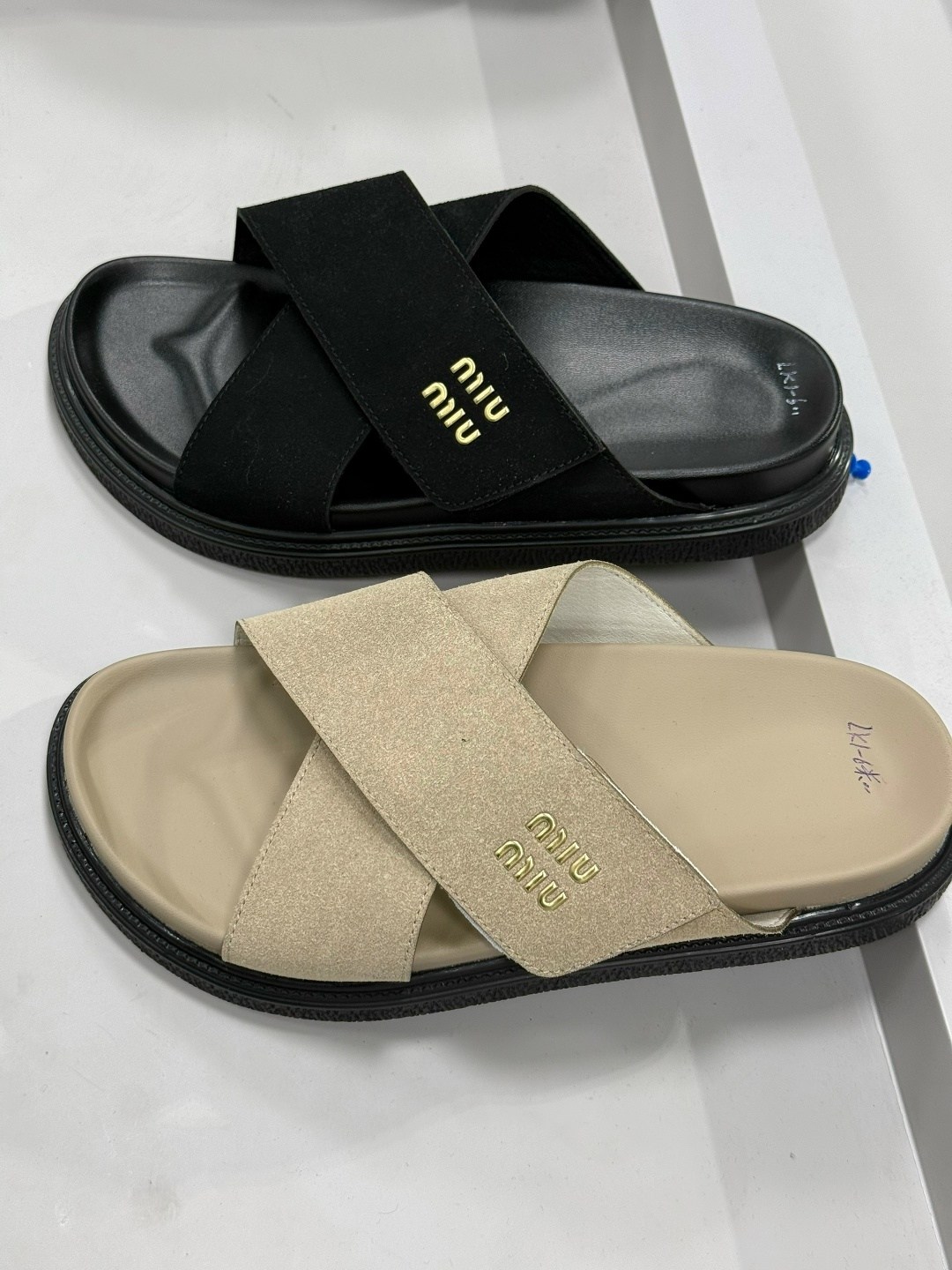 шлепанцы женские,,женская ,сандалии,женские шлепки