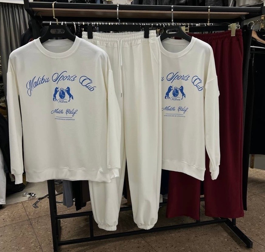 свитшот женская,брюки женские широкие,широкие брюки,трикотажные костюмы,брюки прямые