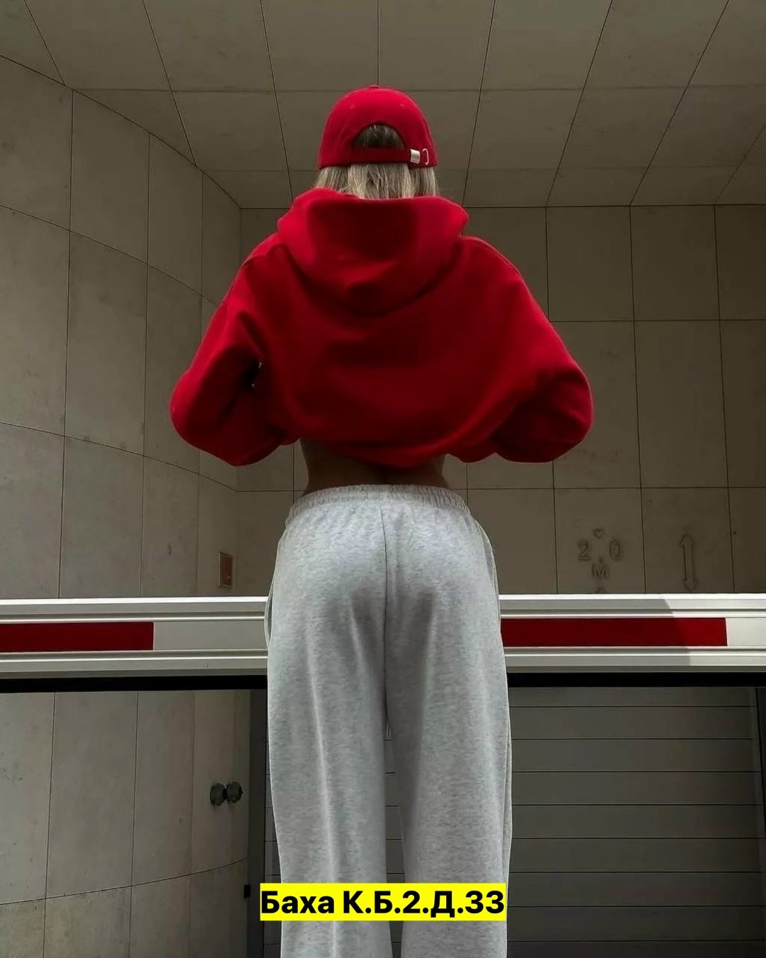 свитшот оверсайз бордовый с принтом old money assertive,спортивный костюм женский,спортивный костюм,костюм спортивные женские костюмы,спортивный костюм свитшот