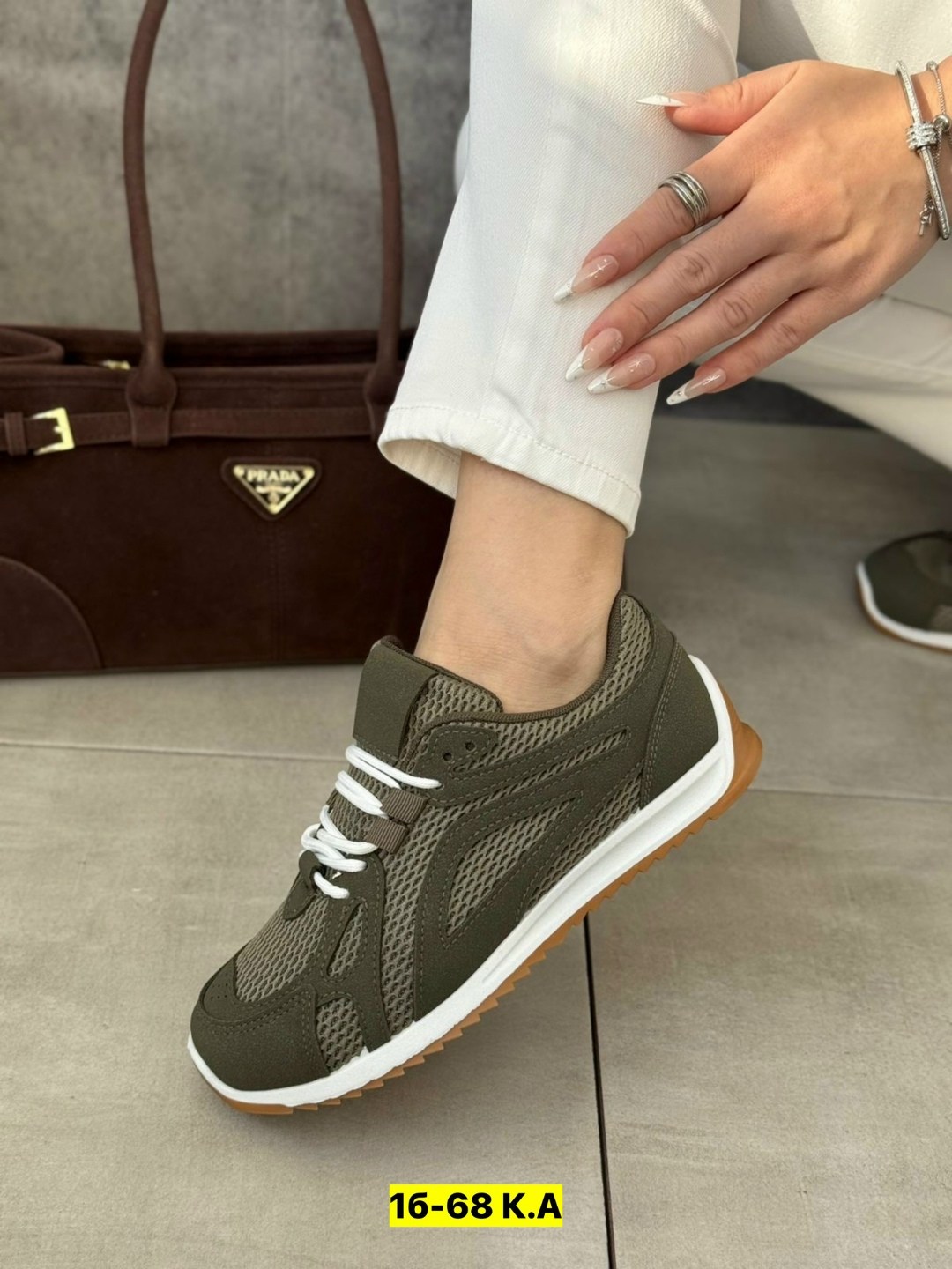 ,кроссовки женскиe,кроссы женские,кроссовки для женщин,повседневные кроссовки