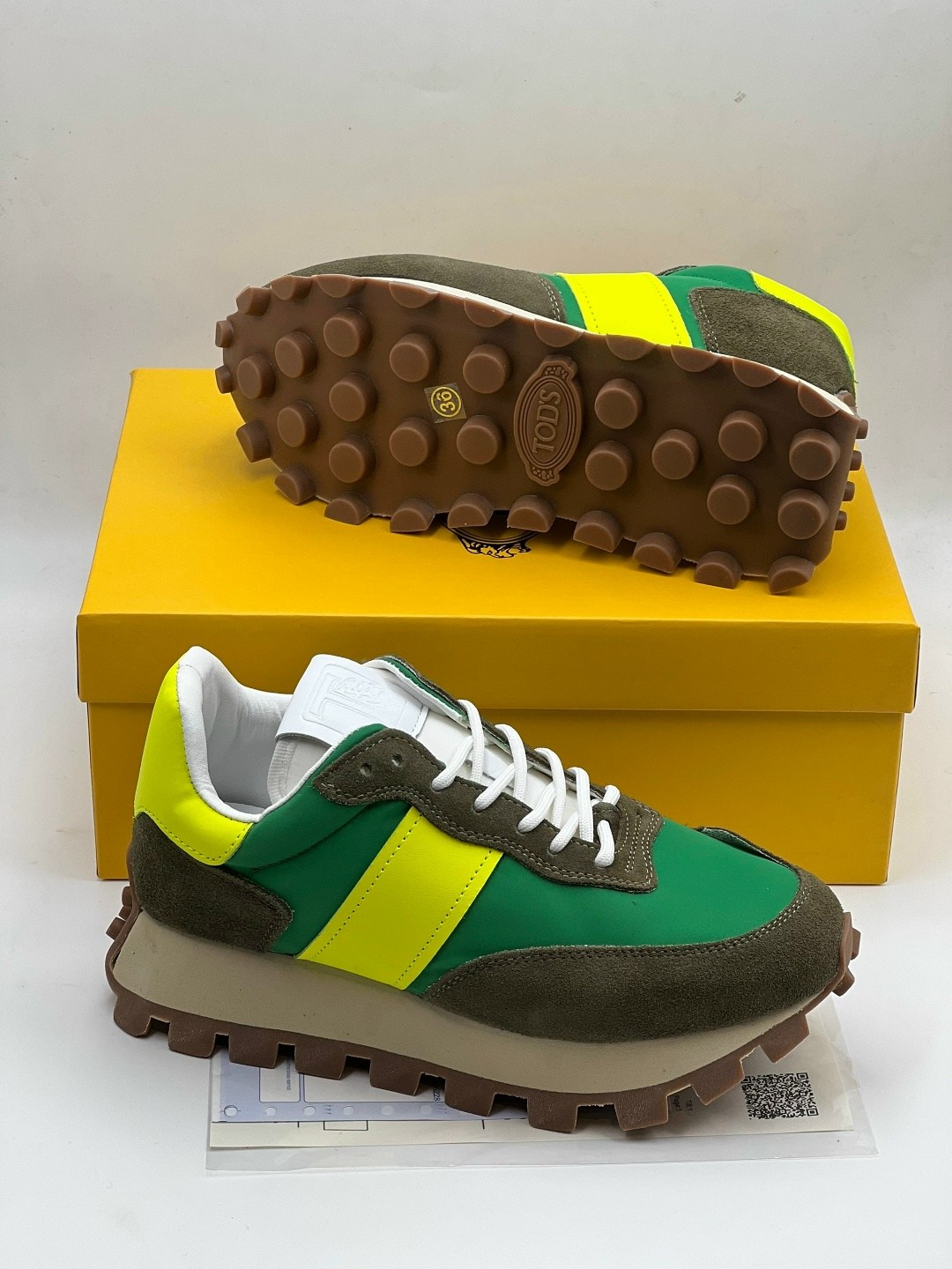 женские кроссовки,кроссовки модные,,кроссовки tod,низкие кроссовки