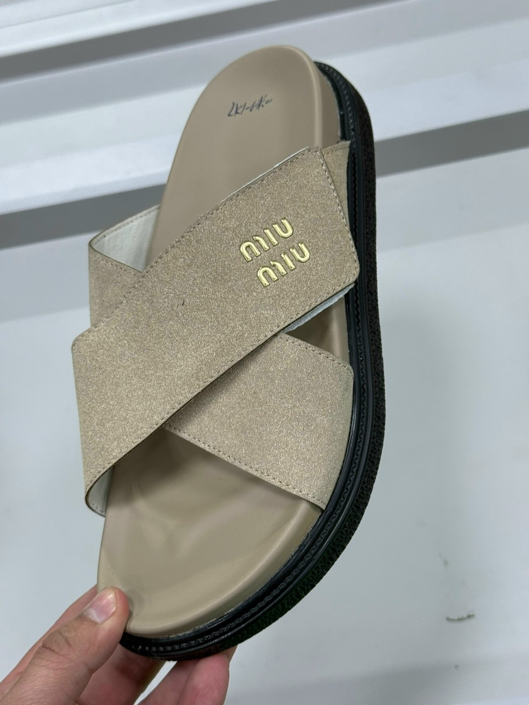 шлепанцы женские,,женская ,сандалии,женские шлепки