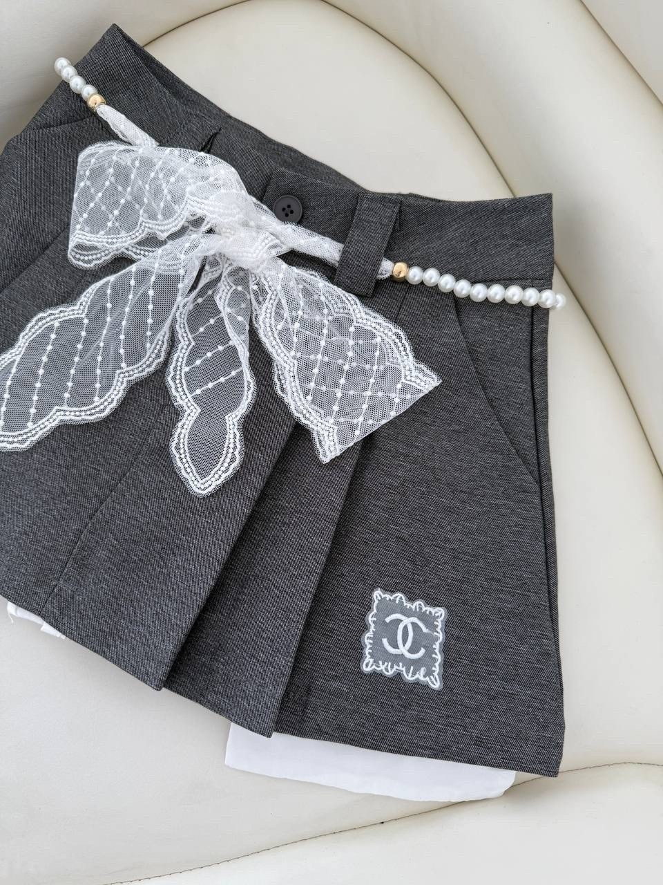 одежда для женщин,мини юбка,женская юбка,джемпер бежевый