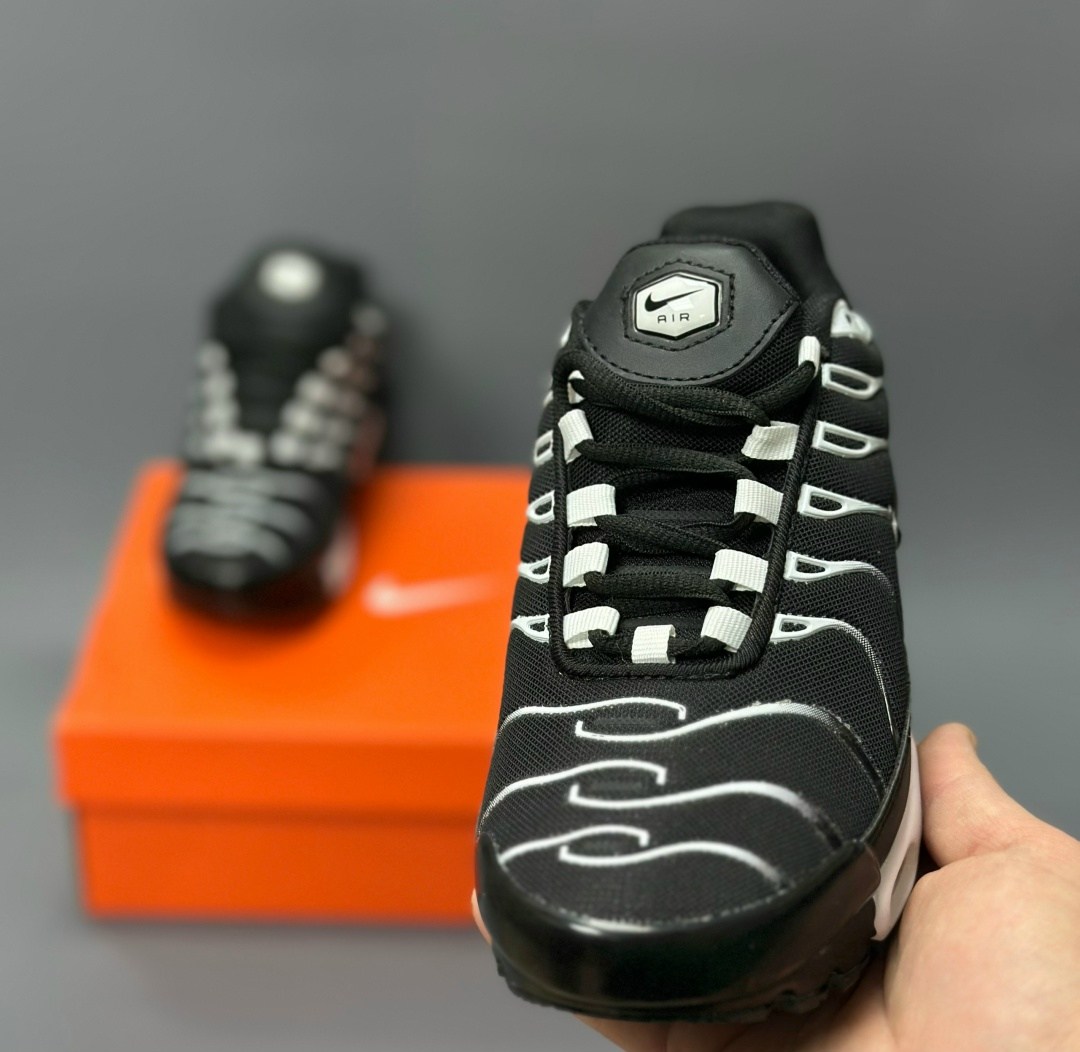 nike air max plus tn,кроссовки nike air max tn plus,nike air max plus tn black,nike air max plus,кроссовки nike air max tn plus ultra белые с серым