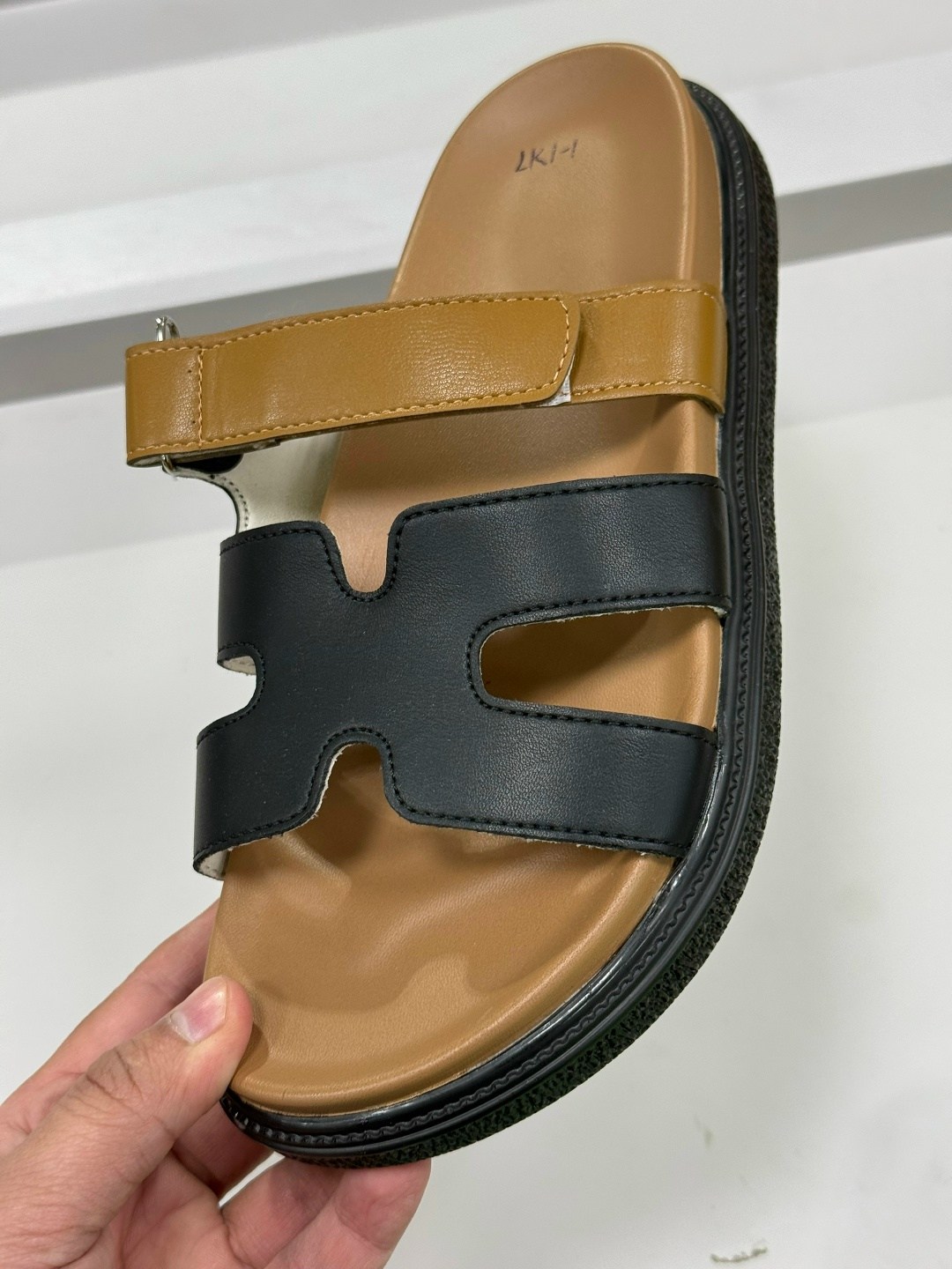 шлепанцы hermes,шлепки hermes,шлепанцы hermes chypre,шлепки hermes женские,сандалии hermes