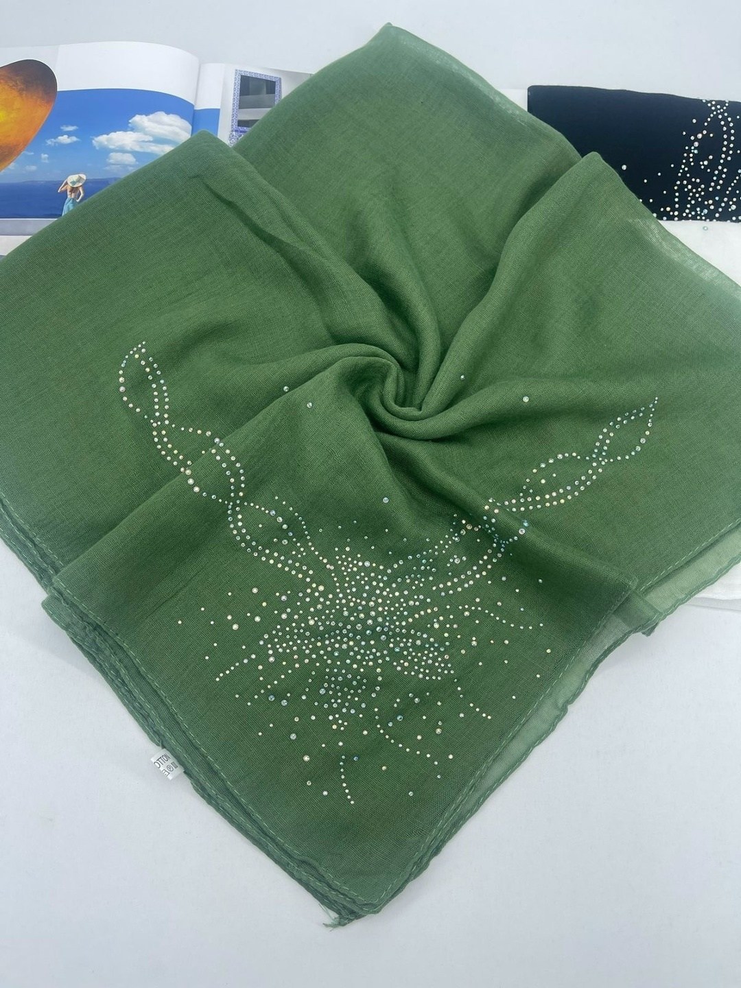 белый платок,новинки платок,платки женские,платок со стразами,красивый платок