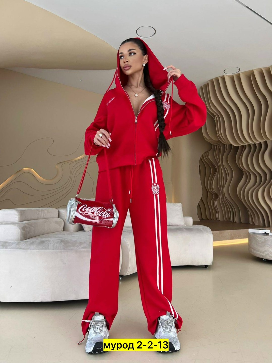 женский костюм,спортивный костюм,спортивный костюм женский,loro piana женский красный костюм,спорткостюм люкс