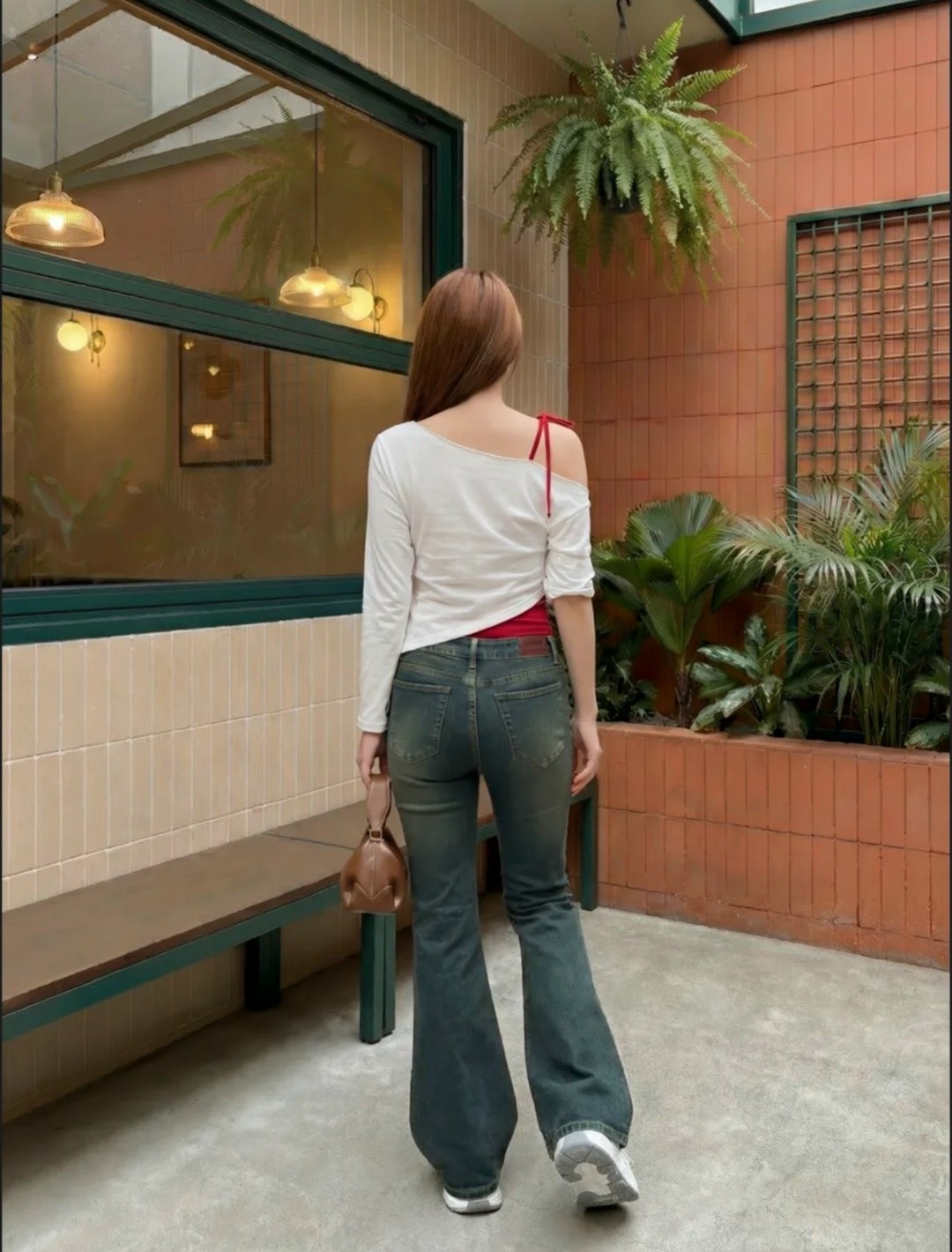 женские джинсы клеш,модные джинсы,одежда джинсы,брюки клеш,модные женские джинсы