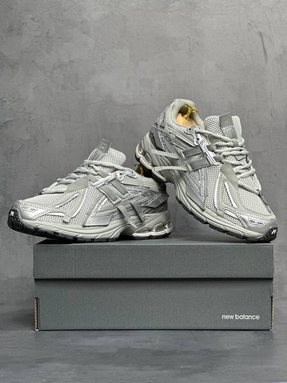 кроссовки new balance 1906,кроссовки new balance 1906 r,кроссовки,женские кроссовки balenciaga runner серебристые,стильные кроссовки