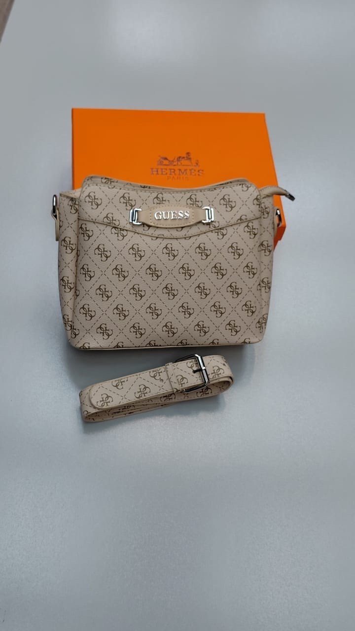 женская сумка guess,сумка guess,сумка guess белая,сумка guess сумка guess,сумка guess через плечо