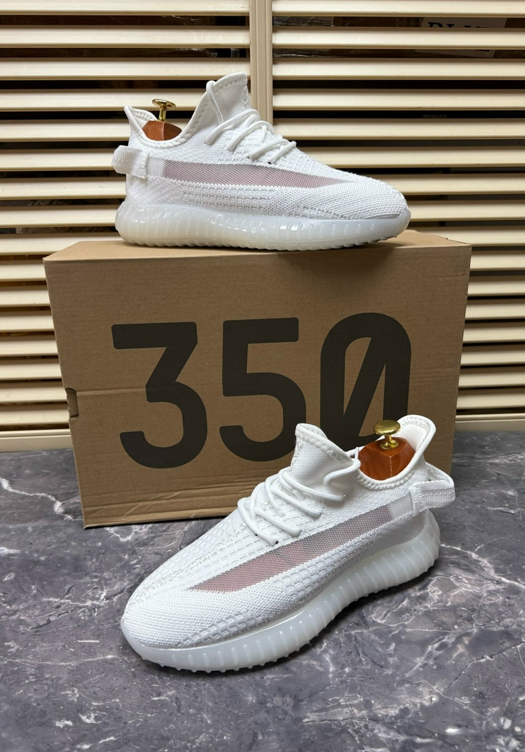 кроссовки adidas yeezy boost 350,кроссовки adidas yeezy boost,кроссовки adidas yeezy 350 boost v2 triple white,кроссовки адидас изи белые,кроссовки