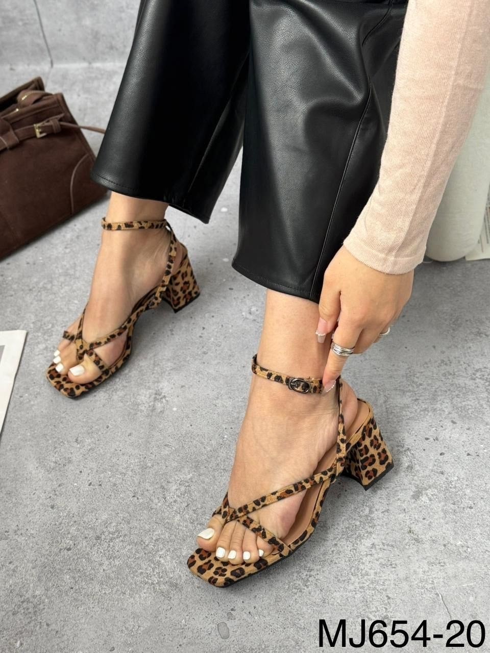 женские босоножки,босоножки на каблуках,босоножки летние,босоножки платформа,леопардовые босоножки