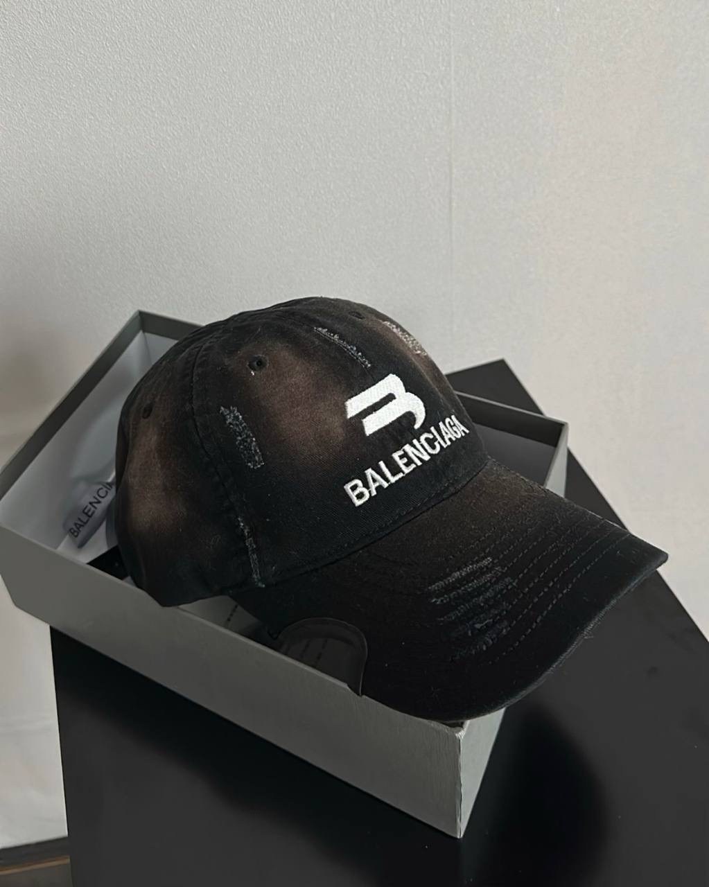 кепка баленсиага,бейсболка balenciaga,кепка balenciaga,кепка баленсиага оригинал,бейсболка стильная